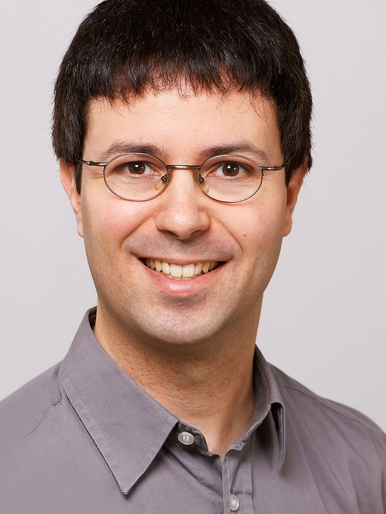 Luis Vega