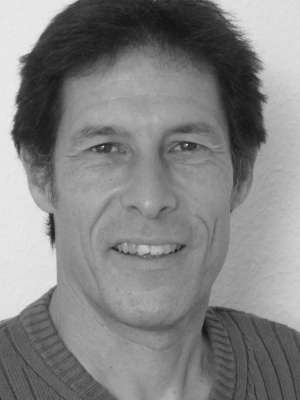 Dr. Arne Schöler